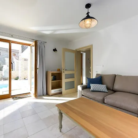 Compass House Вилла